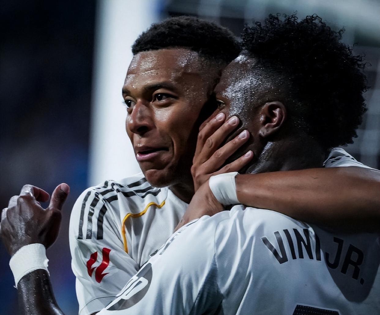 开云体育-包含转会期欧冠焦点战，北京国安单刀错失，悬念犹存，数据趋势出现新变化的词条